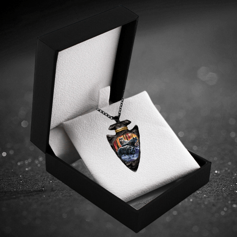 Triangle Deep Forest Wolf Pendant Necklace for Men